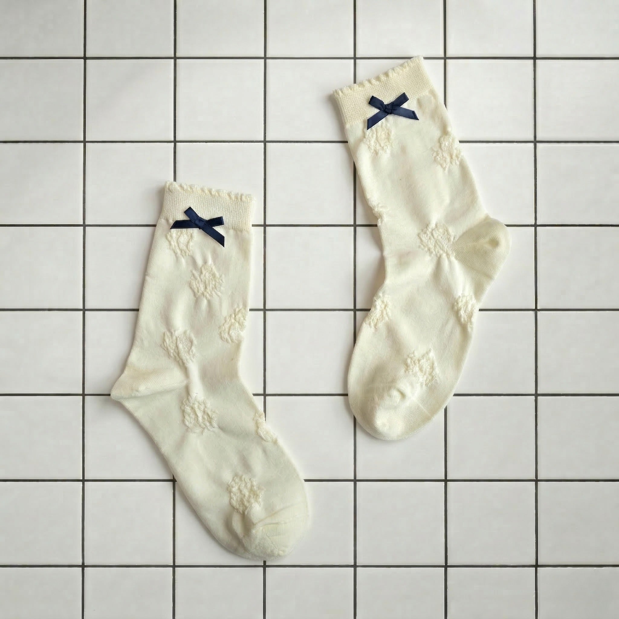 107. Flower Jacquard Polly with Navy Bow